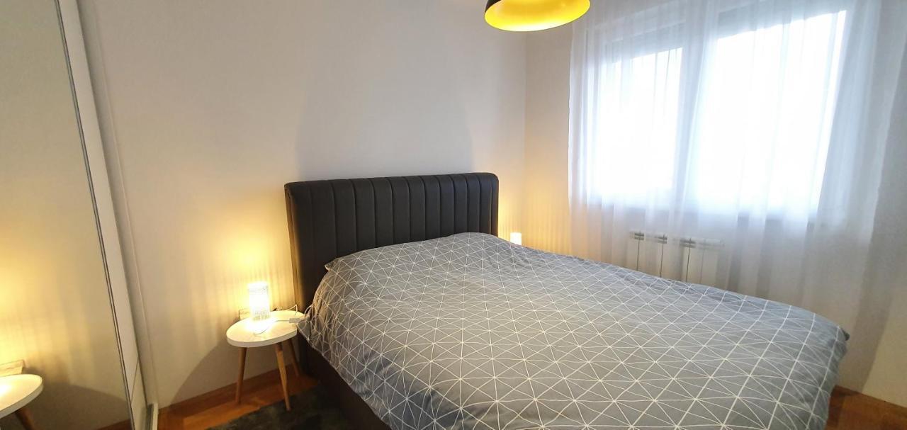 Atina Apartment ซาราเยโว ภายนอก รูปภาพ